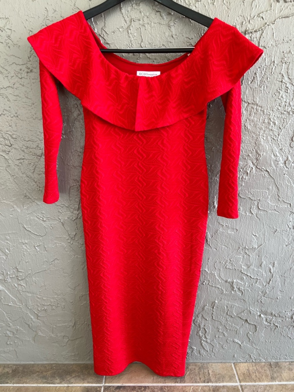BCBGeneration Red Off-Shoulder Long Sleeve Ruffle Dress - Picture 2 of 7